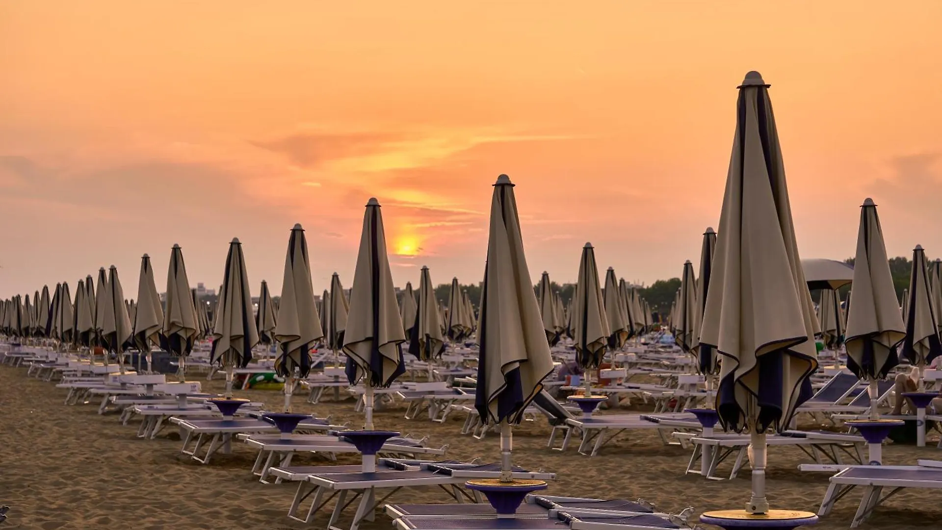 Fantastic Apartment With Sea View - Beach Place Included Bibione